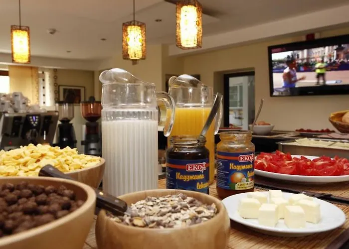 Fuerjes Panzio Guest house 4*