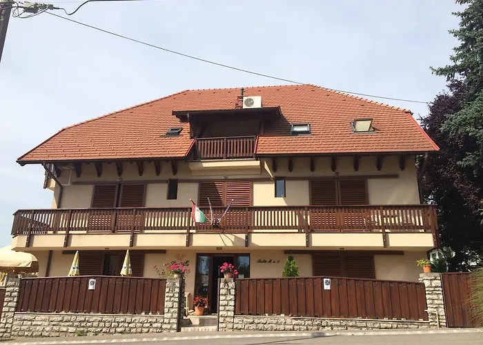 Guest house Fuerjes Panzio