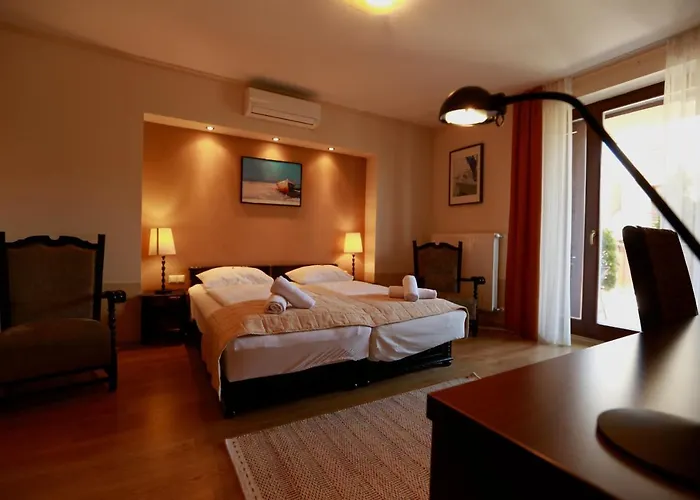 Guest house Fuerjes Panzio 4*